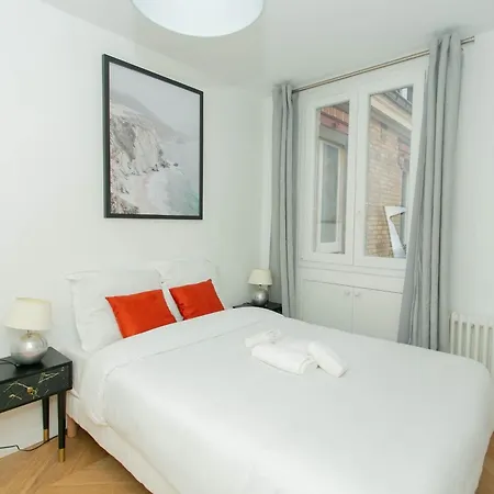 Bnbnova - Haussmann - 2br Near Champs-elysees * Parigi